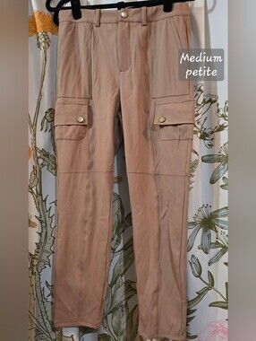 Women's Cargo Trousers in Light Taupe - Medium Petite
